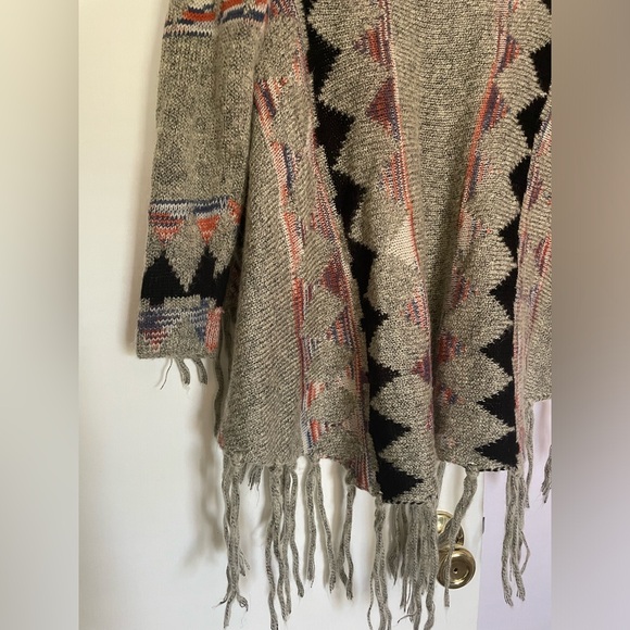 Renee C Aztec Western Fringed Open Cardigan S - Picture 6 of 10
